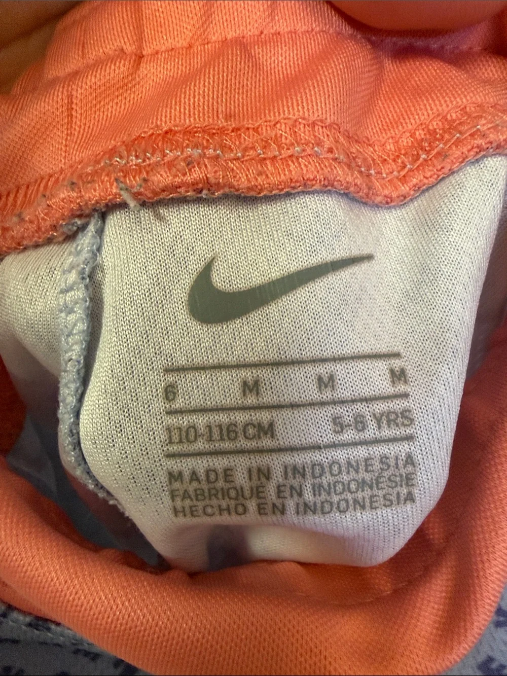 2 piece set- Nike Kids Coral Graphic Tank Top - Just Do It. - Picture 4 of 7